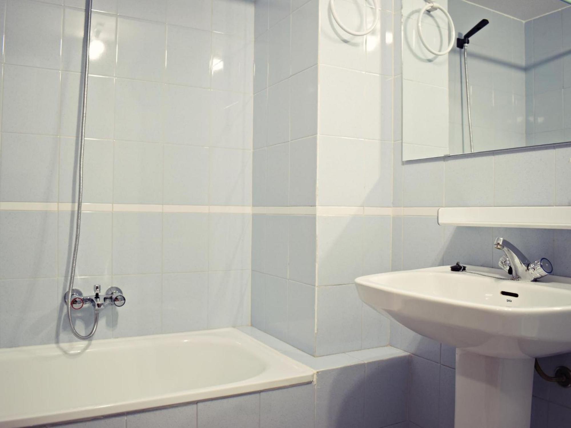Amplio Y Luminoso Apartamento Cerca Del Centro Y La Playa Con Piscina Y Parking Privado Málaga Eksteriør bilde