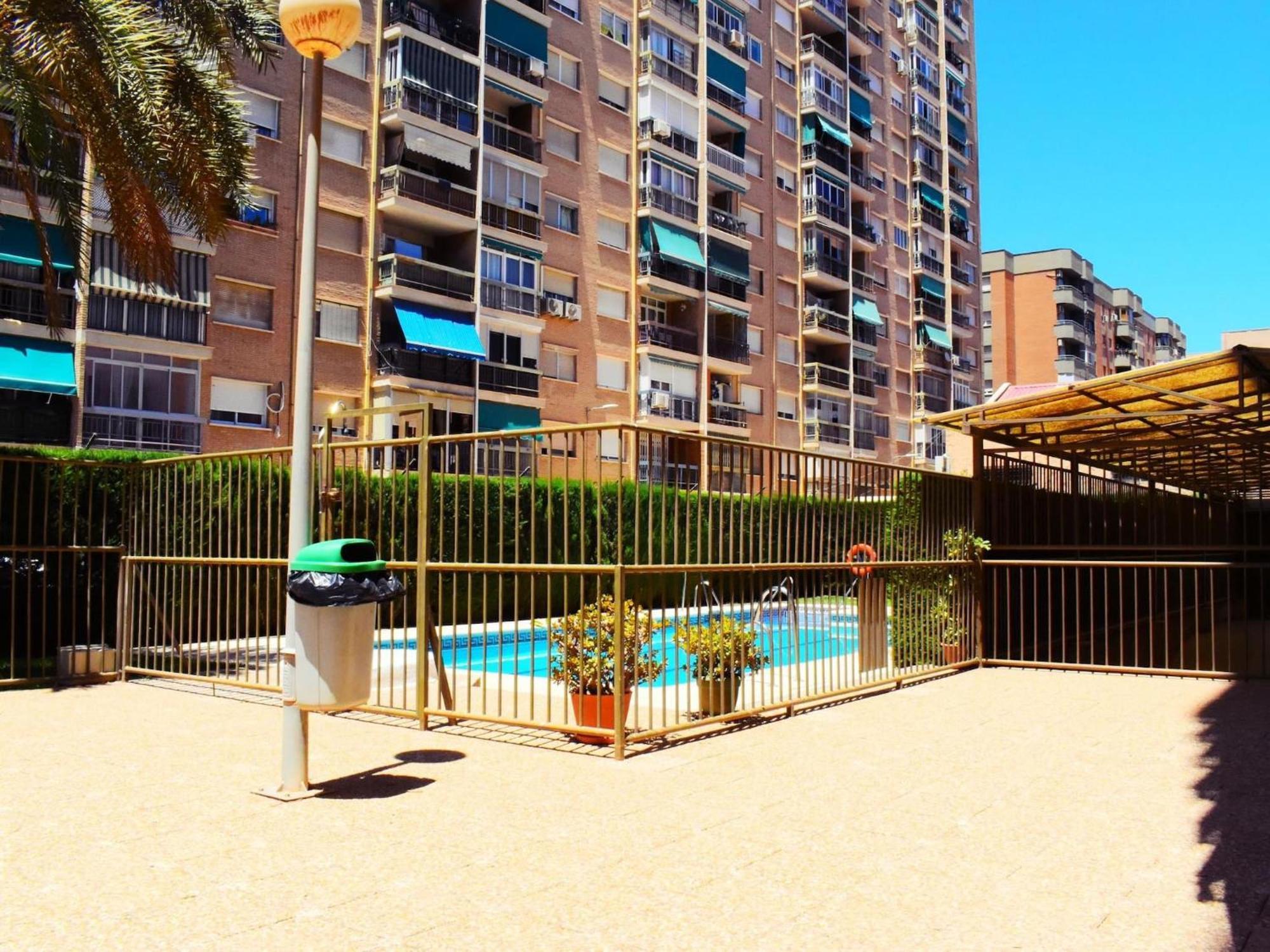 Amplio Y Luminoso Apartamento Cerca Del Centro Y La Playa Con Piscina Y Parking Privado Málaga Eksteriør bilde